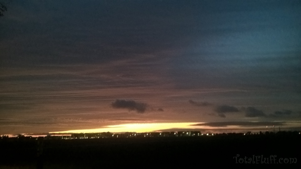 Early sunrise horizon